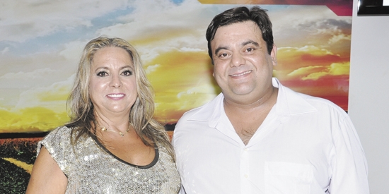 Valoroso diretor da Luana Motos, Mário Flávio Trajano, com sua mãezinha Cida Trajano. Gente muitíssimo do bem